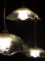 Lampa  wisząca Lily z ręcznie formowanym szklanym kloszem